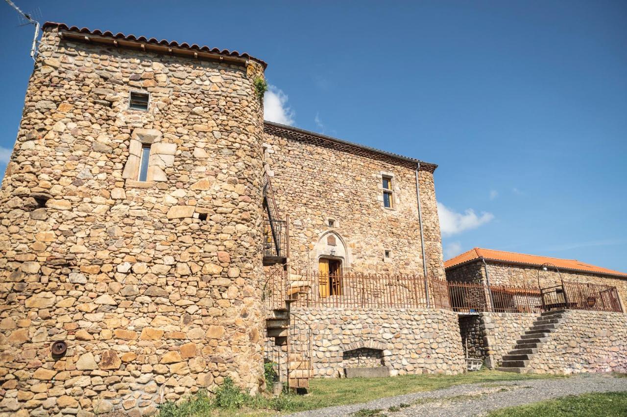 Le Donjon De La Reine Margot Bed & Breakfast Beaumont  Exterior foto