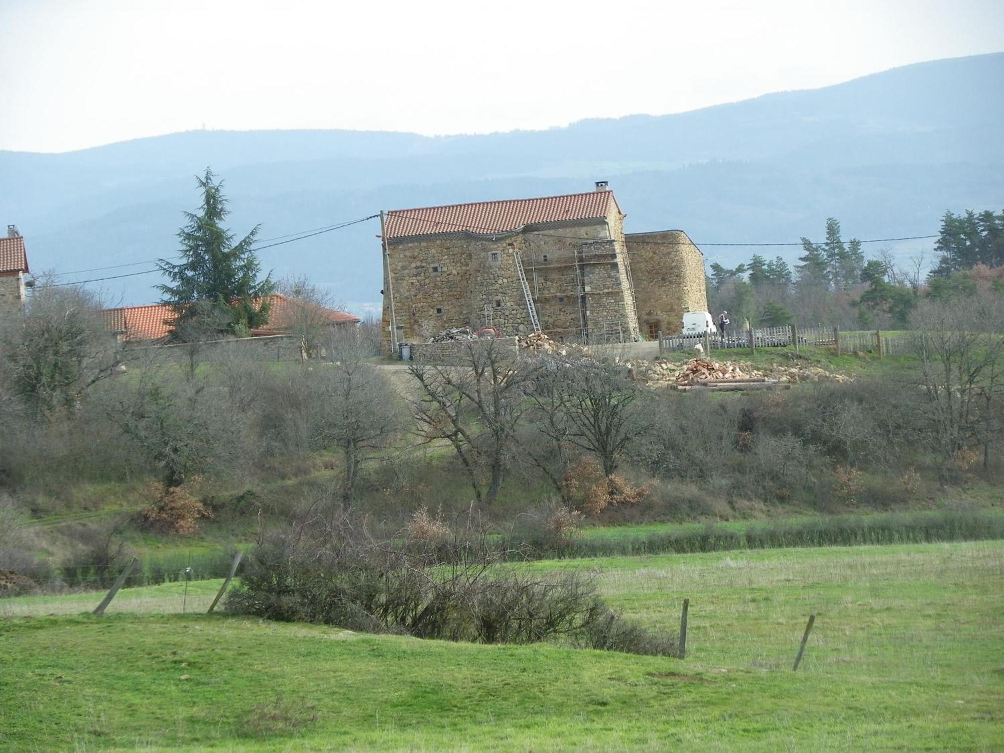 Le Donjon De La Reine Margot Bed & Breakfast Beaumont  Exterior foto